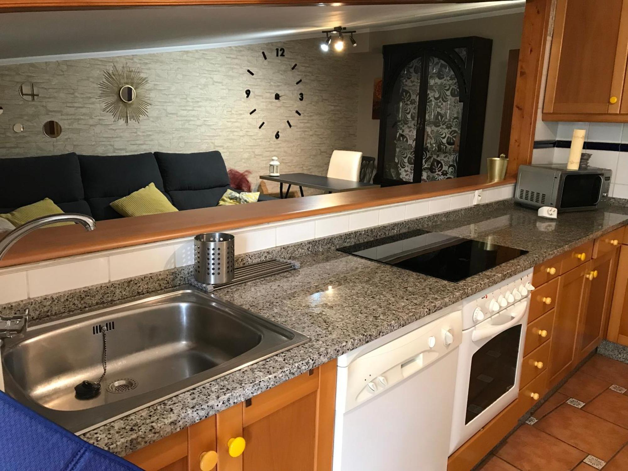 Apartamento Con Amplia Terraza Cerca Del Hospital Clinico Santiago de Compostela Luaran gambar