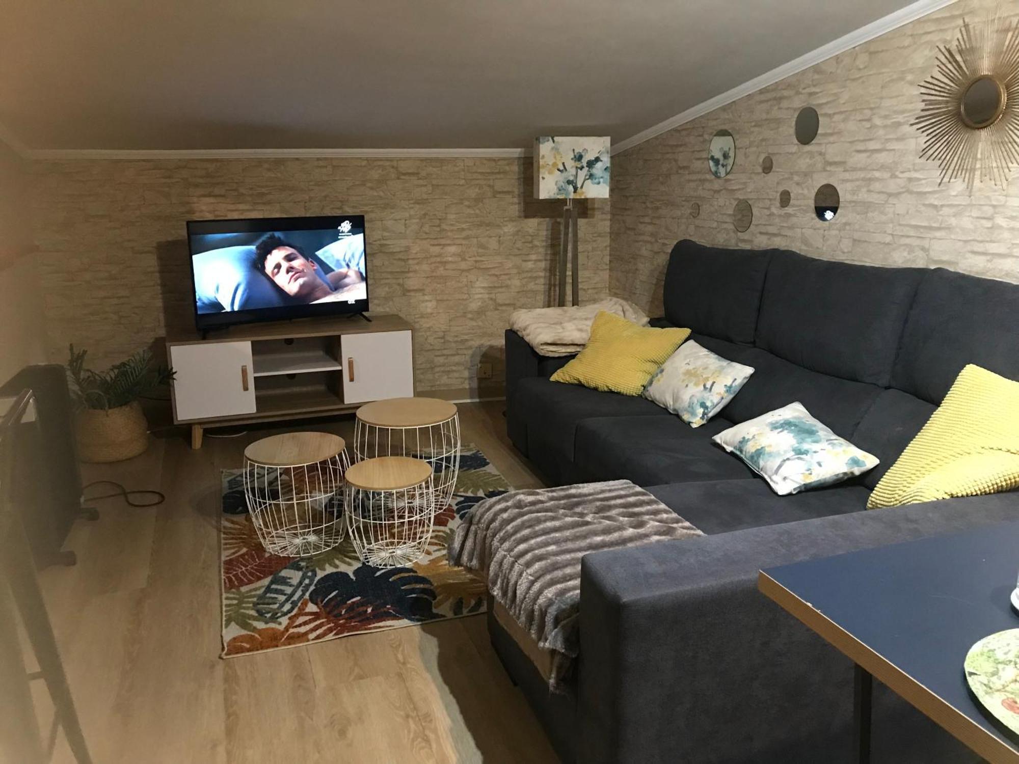 Apartamento Con Amplia Terraza Cerca Del Hospital Clinico Santiago de Compostela Luaran gambar